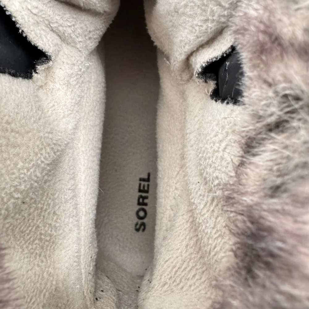 Sorel Explorer Joan Boots Gray Taupe Suede Faux Fur Lace Up Warm Winter Size 10